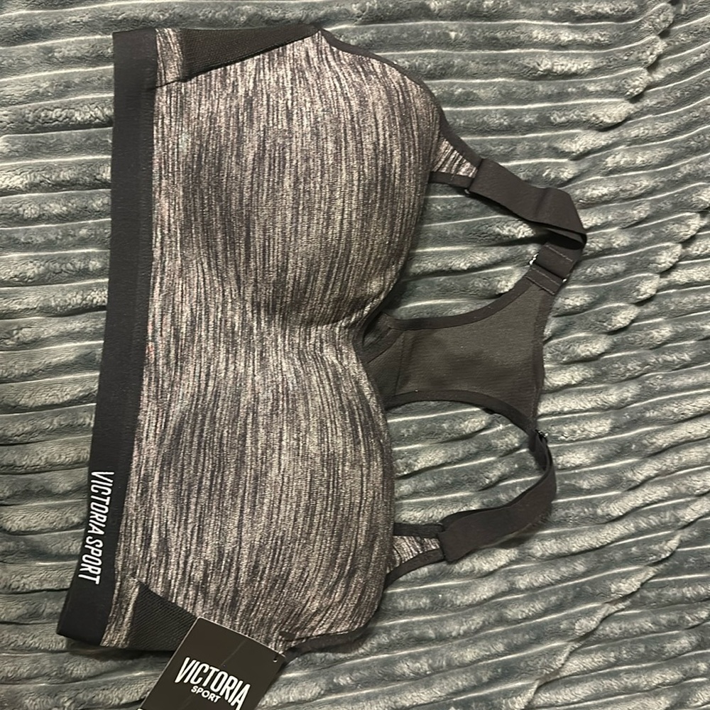 New Victoria sport bra size 38D black/ gray